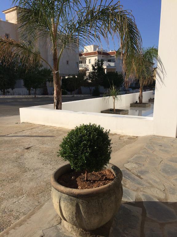 Aphentrika Apartments プロタラス エクステリア 写真